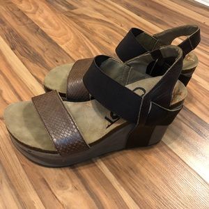 2/$50 🔥 OTBT Bushnell Wedge Sandals